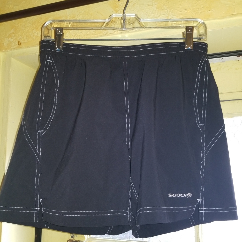 🚴‍♀️ Like New SUGOI Black Cycling Shorts w/ Pockets